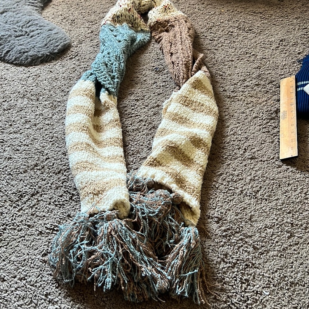 HUGE chunky free people scarf NWOT